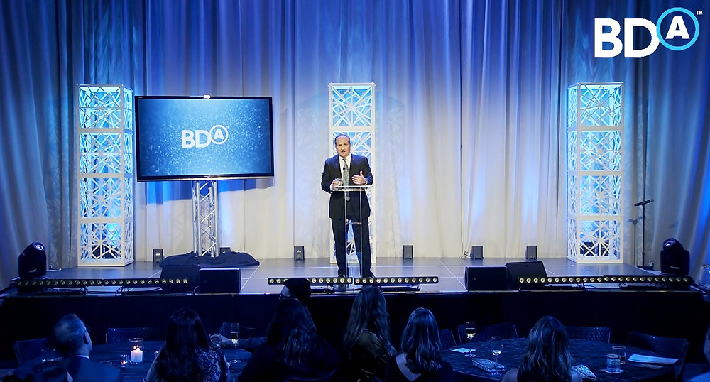 Hybrid live workflow breakdown