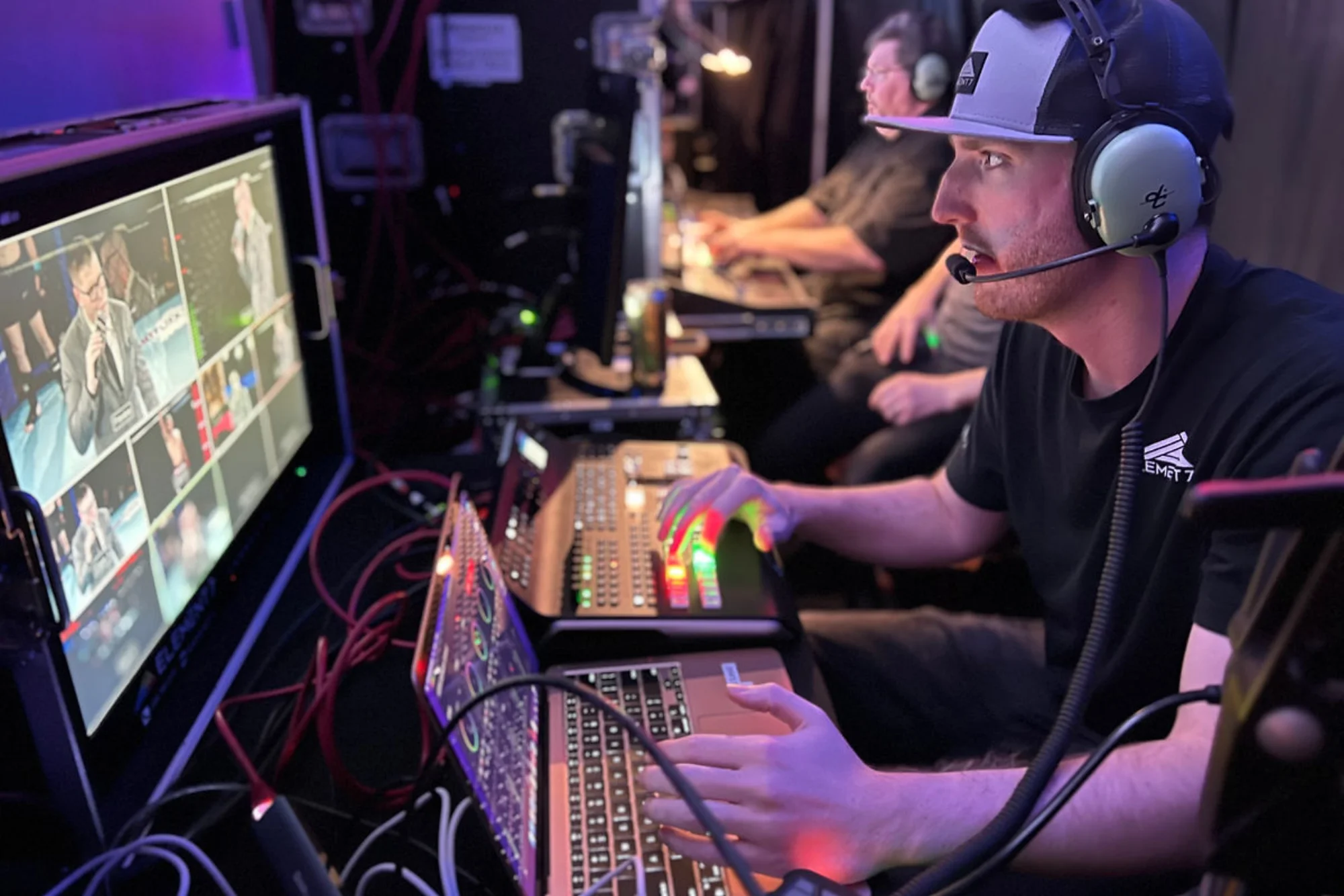 the-clear-com-advantage-wireless-comm-s-for-a-seattle-live-video-production-team - image 1